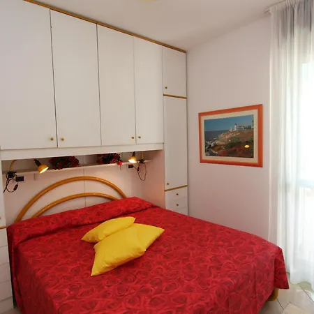Complesso Solarium Apartment Bibione Exterior photo